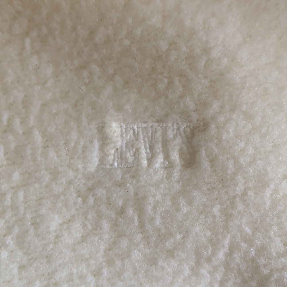 levi warm pullover - Picture 2 of 4